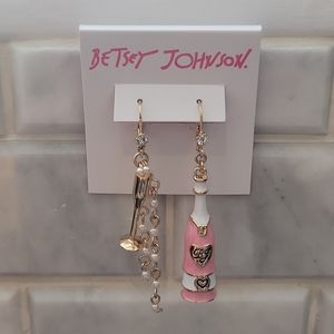Betsey Johnson Champaign Earings